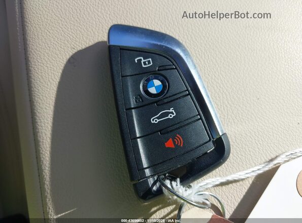 3MW39FF08P8C83743 2023 BMW OTHER Белый Вид панели приборов