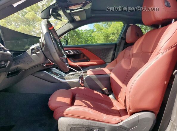 3MW43CM09S8F24595 2025 BMW M2 Серый Вид салона спереди