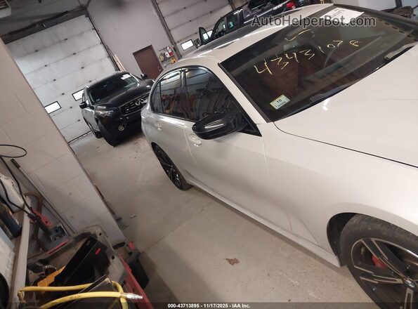 3MW49FF03R8E72825 2024 BMW M3 White Widok wnętrza 360 stopni