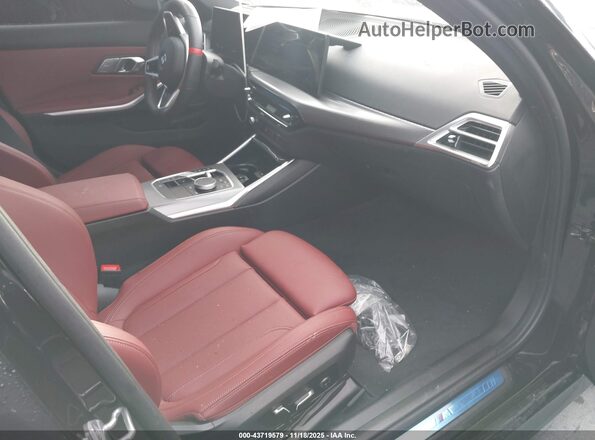 3MW59FT00S8F20599 2025 BMW M3 Black Вид салону спереду
