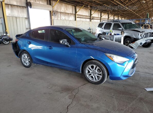3MYDLBYV3HY189377 2017 TOYOTA YARIS Blue Front right