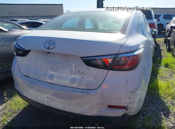 3MYDLBYV4JY312593 2018 TOYOTA YARIS IA White 