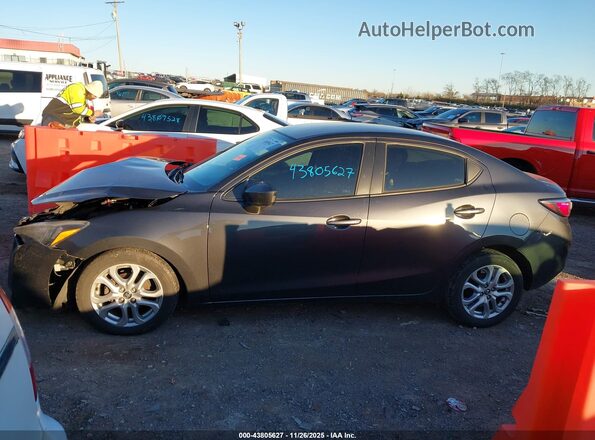 3MYDLBYV5HY177568 2017 TOYOTA YARIS IA Gray Widok wnętrza 360 stopni