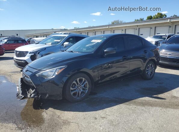 3MYDLBYV7KY508013 2019 TOYOTA YARIS Black Vista tres cuartos delantera izquierda