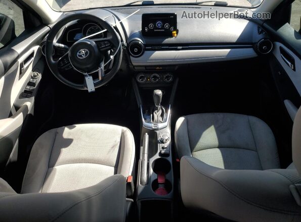 3MYDLBYV7KY508013 2019 TOYOTA YARIS Black Vista del salpicadero