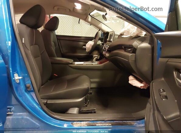 3N1AB8CV6RY310728 2024 NISSAN SENTRA Blue წინა სალონის ხედი