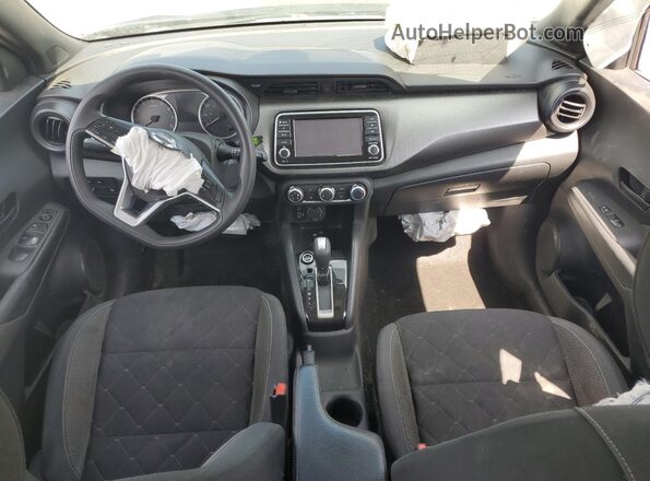 3N1CP5BV6LL488993 2020 NISSAN KICKS Черный Вид панели приборов
