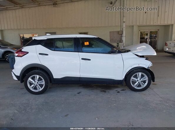 3N1CP5BV7PL543571 2023 NISSAN KICKS Белый Вид задней части салона