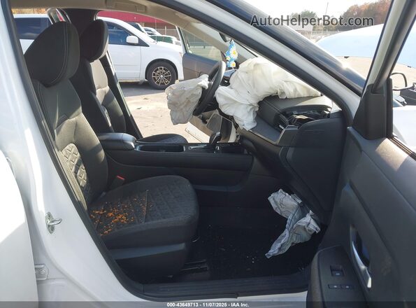3N8AP6CA4SL330791 2025 NISSAN KICKS Белый Вид салона спереди