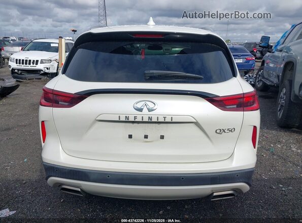 3PCAJ5BA6NF113061 2022 INFINITI QX50 White 