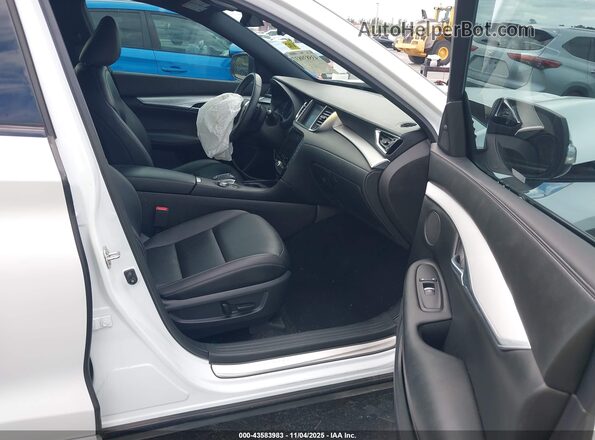 3PCAJ5FA2RF102106 2024 INFINITI QX50 White Вид салону спереду