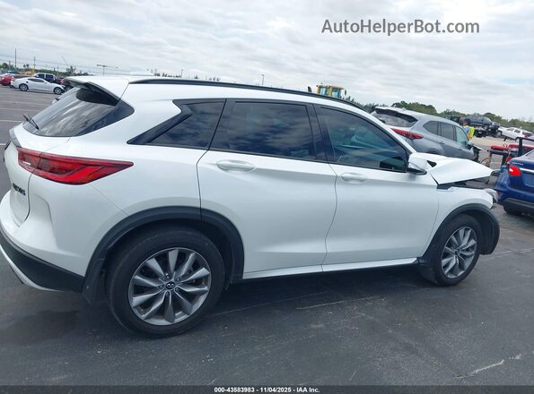 3PCAJ5FA2RF102106 2024 INFINITI QX50 White Вид задньої частини салону