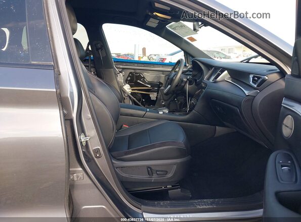 3PCAJ5FA8PF107355 2023 INFINITI QX50 Серый Вид салона спереди
