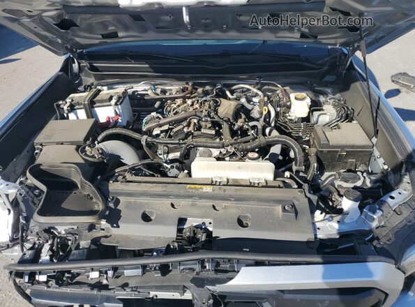 3TMKB5FN7RM002650 2024 TOYOTA LE Silver Vista interior trasera