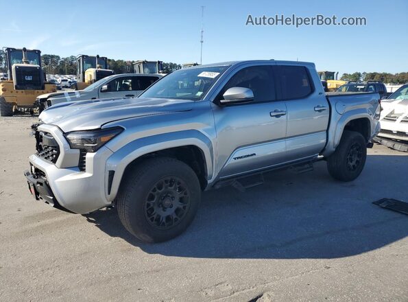 3TMKB5FN7RM002650 2024 TOYOTA LE Silver Vista tres cuartos delantera izquierda