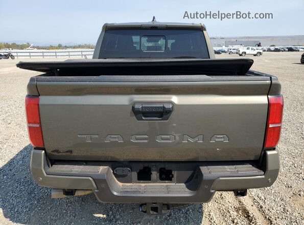 3TMLB5JN4RM012466 2024 TOYOTA LE Gray Rear view