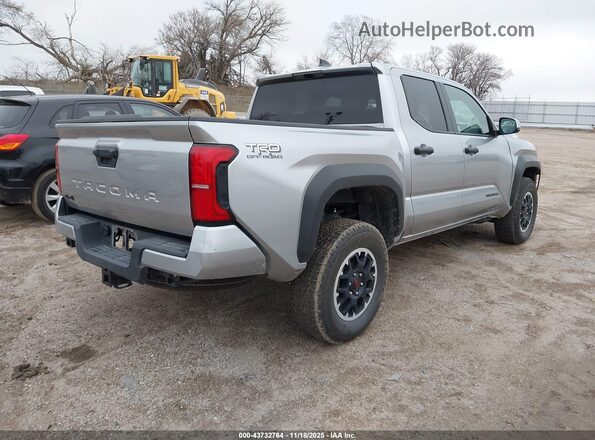 3TMLB5JN9SM117462 2025 TOYOTA TACOMA Серебряный Задняя правая четверть