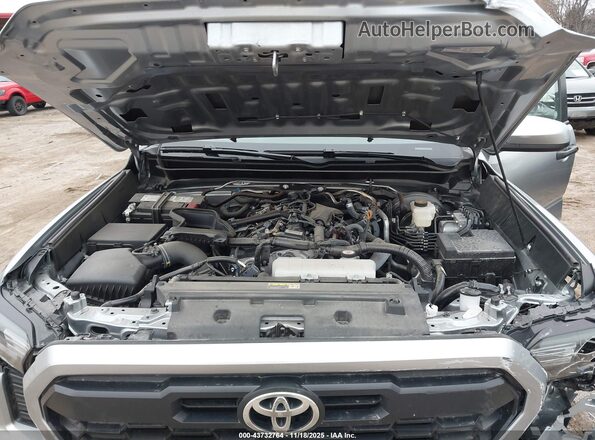 3TMLB5JN9SM117462 2025 TOYOTA TACOMA Серебряный Вид сзади