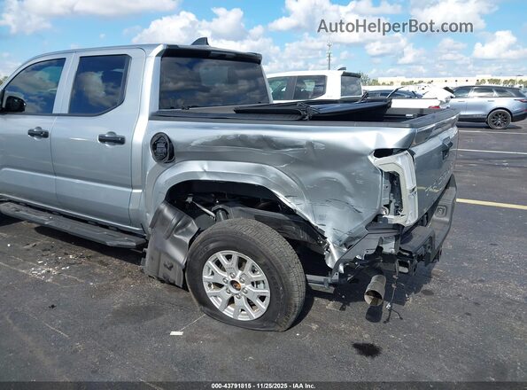 3TYKD5HN0ST034907 2025 TOYOTA TACOMA Silver Widok z przodu
