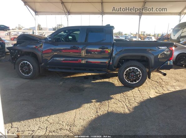 3TYLC5LN5RT011325 2024 TOYOTA TACOMA HYBRID Gray 360 interior view
