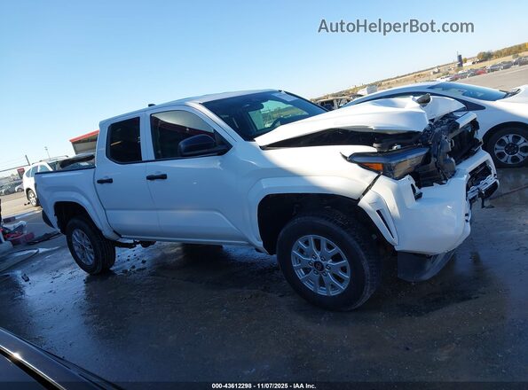 3TYLD5KN2RT004380 2024 TOYOTA TACOMA White Rear interior view