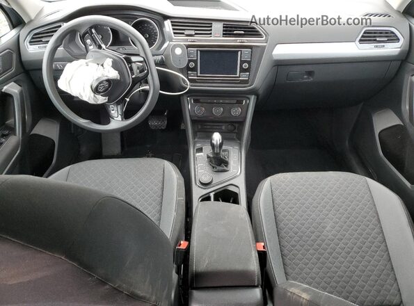 3VV0B7AX2MM104315 2021 VOLKSWAGEN TIGUAN Серебряный Вид панели приборов