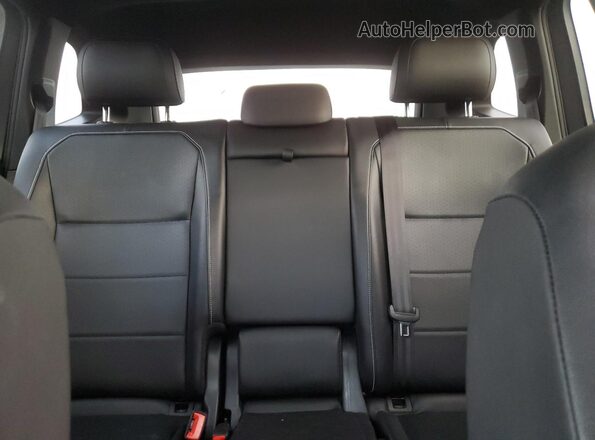 3VV2B7AX0MM049341 2021 VOLKSWAGEN TIGUAN Gray Вид задніх сидінь