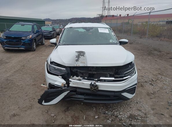 3VV2B7AX0PM019809 2023 VOLKSWAGEN TIGUAN White Սարքավորումների վահանակի տեսք