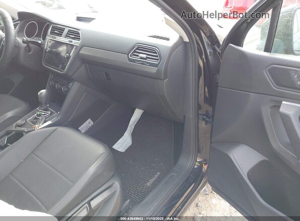 3VV2B7AX5LM097691 2020 VOLKSWAGEN TIGUAN Black Widok wnętrza z przodu