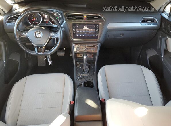 3VV2B7AX6JM138231 2018 VOLKSWAGEN TIGUAN Белый Вид панели приборов