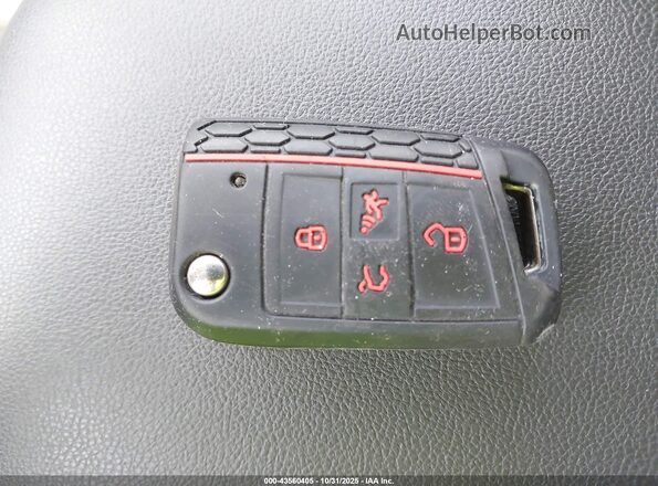3VV2B7AX7MM123550 2021 VOLKSWAGEN TIGUAN White Вид панелі приладів