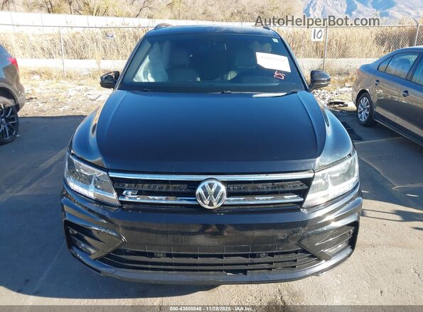 3VV2B7AX8MM083866 2021 VOLKSWAGEN TIGUAN Black ხელსაწყოთა პანელის ხედი