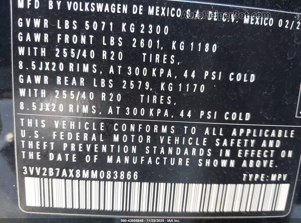 3VV2B7AX8MM083866 2021 VOLKSWAGEN TIGUAN Black ძრავის განყოფილების ხედი