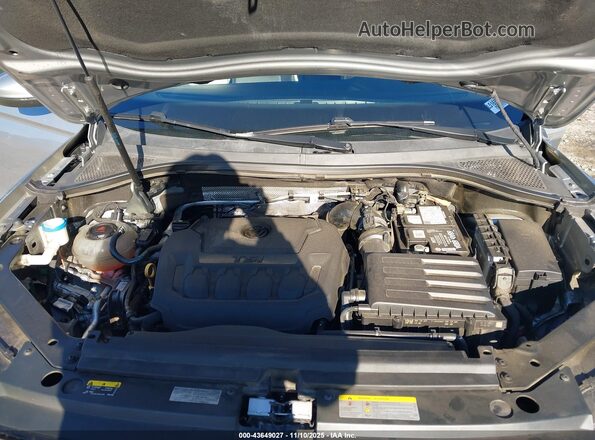 3VV3B7AX0MM030521 2021 VOLKSWAGEN TIGUAN Серебряный Вид сзади