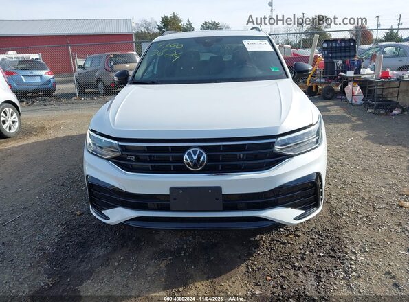 3VV8B7AX0NM066071 2022 VOLKSWAGEN TIGUAN Белый Вид щитка приборов
