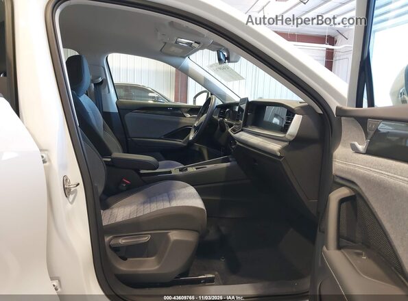 3VVBR7RM1SM049612 2025 VOLKSWAGEN TIGUAN Белый Вид салона спереди