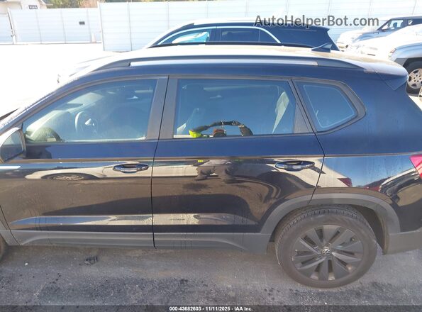 3VVCX7B2XNM015319 2022 VOLKSWAGEN TAOS Черный Вид задней части салона