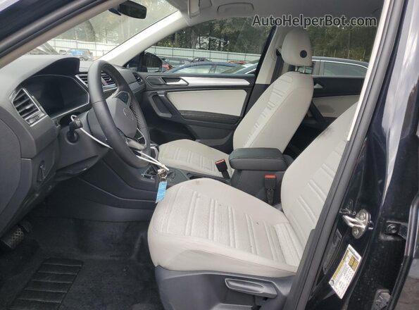 3VVRB7AX1RM127051 2024 VOLKSWAGEN TIGUAN Black წინა სალონის ხედი