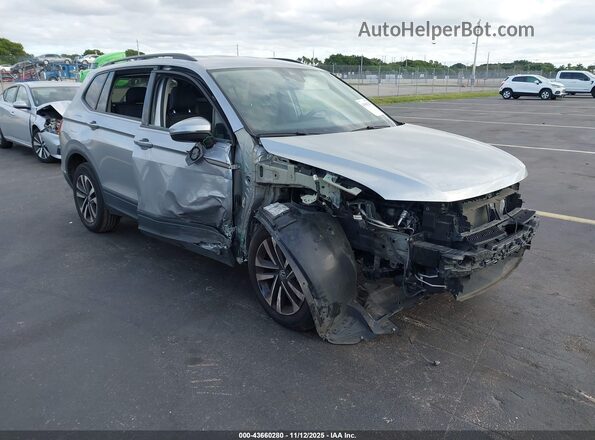 3VVRB7AX2PM054656 2023 VOLKSWAGEN TIGUAN Gray Front right