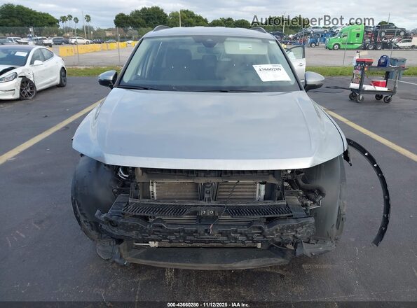 3VVRB7AX2PM054656 2023 VOLKSWAGEN TIGUAN Gray Rear interior view