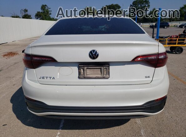 3VW7M7BU6NM022792 2022 VOLKSWAGEN JETTA Белый Вид сзади