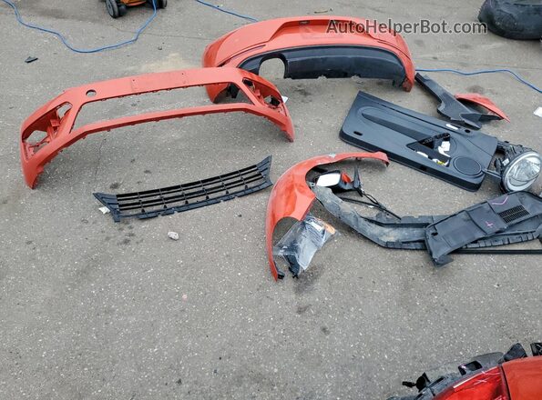 3VWFD7AT9JM700899 2018 VOLKSWAGEN BEETLE Orange Vista del compartimento del motor