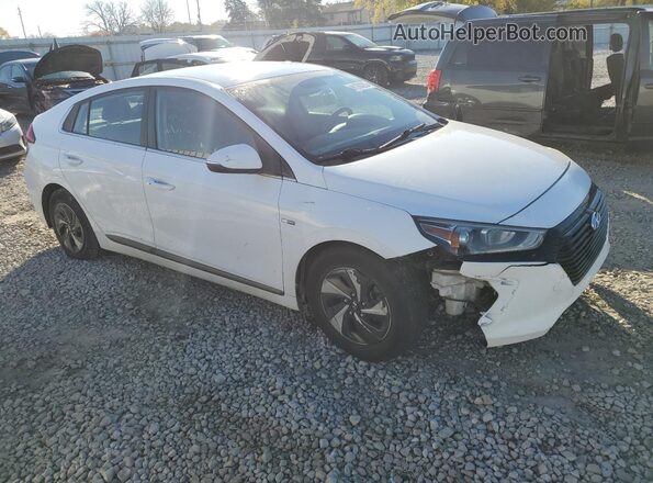 KMHC75LC3HU036504 2017 HYUNDAI IONIQ Белый Вид спереди