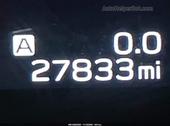 4S4BTAFC3P3207431 2023 SUBARU OUTBACK White Widok wnętrza 360 stopni
