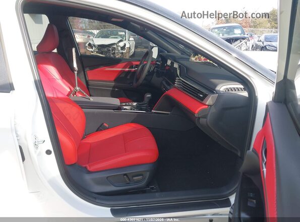 4T1DAACK3SU207300 2025 TOYOTA CAMRY Белый Вид салона спереди