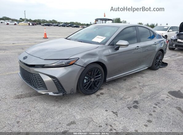 4T1DAACK9TU663027 2026 TOYOTA CAMRY Gray წინა მარცხენა ხედი სამი მეოთხედიდან