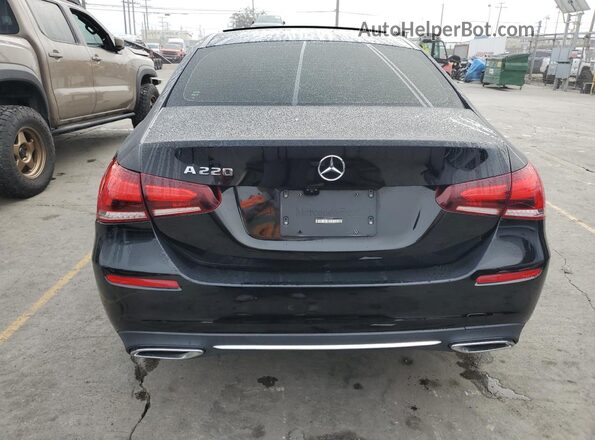 W1K3G4EBXMJ290697 2021 MERCEDES-BENZ A Черный Вид салона спереди
