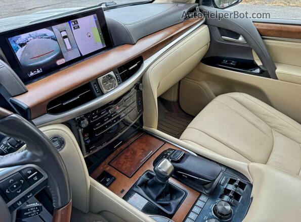 JTJHY7AX4K4293975 2019 LEXUS LX Белый Вид подкапотного пространства