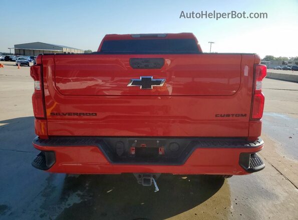 3GCPWBEK3NG200649 2022 CHEVROLET ALL MODELS Красный Вид салона спереди