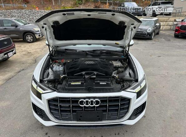 WA1BVAF12KD030347 2019 AUDI Q8 Белый Вид сзади